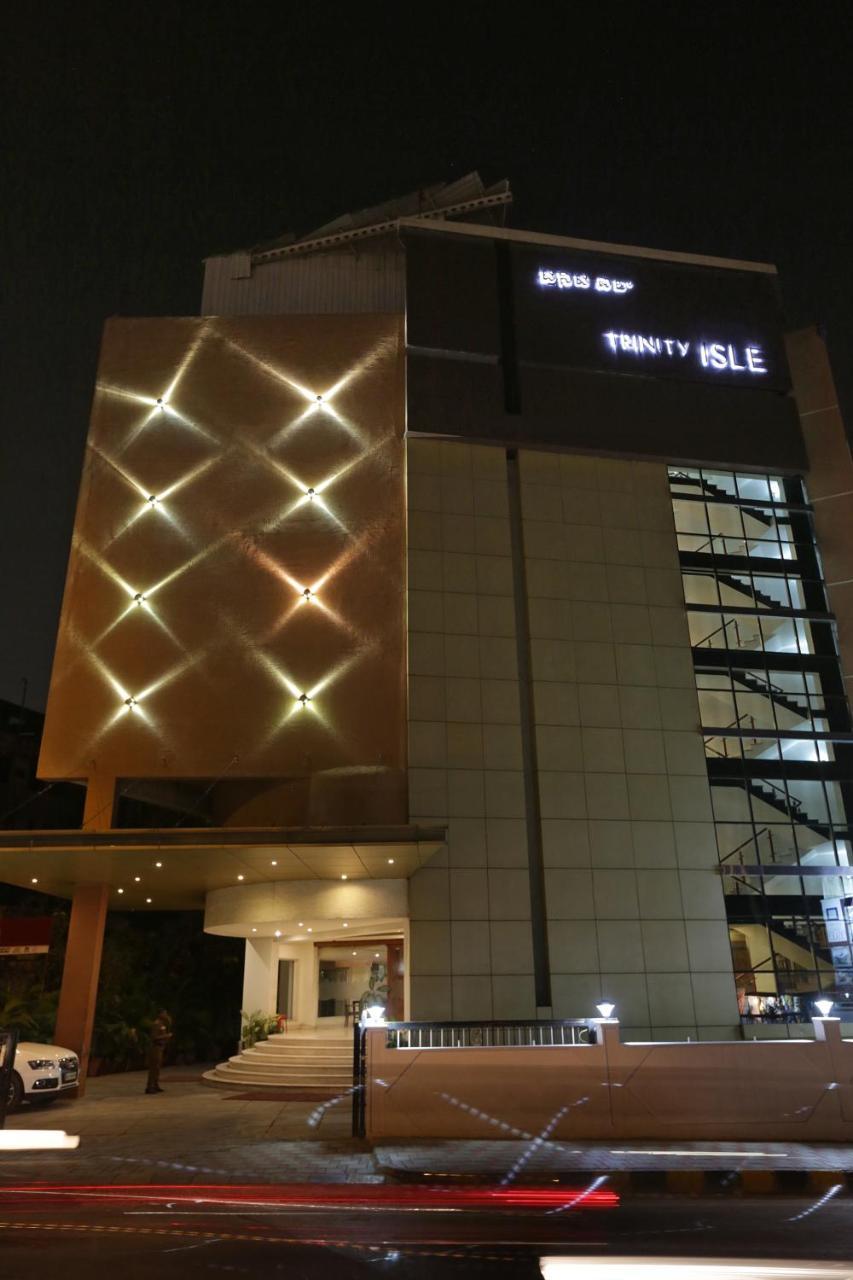 Hotel Trinity Isle Bangalore Exterior foto